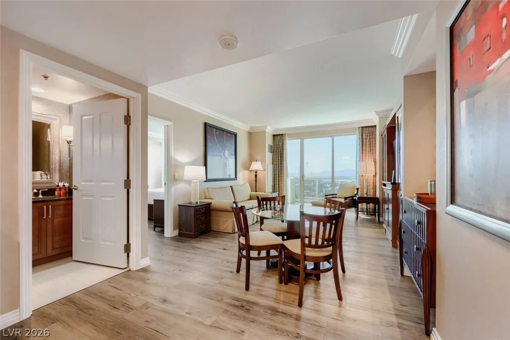 125 Harmon, Las Vegas, NV 89109