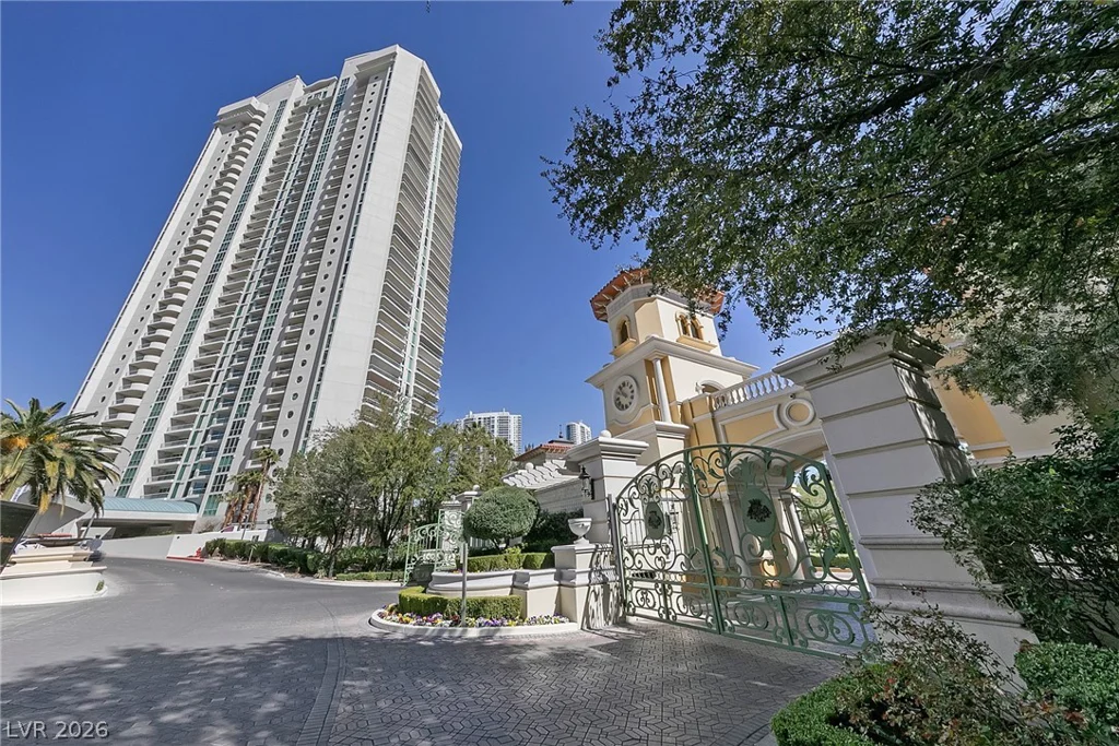 2747 Paradise, Las Vegas, NV 89109