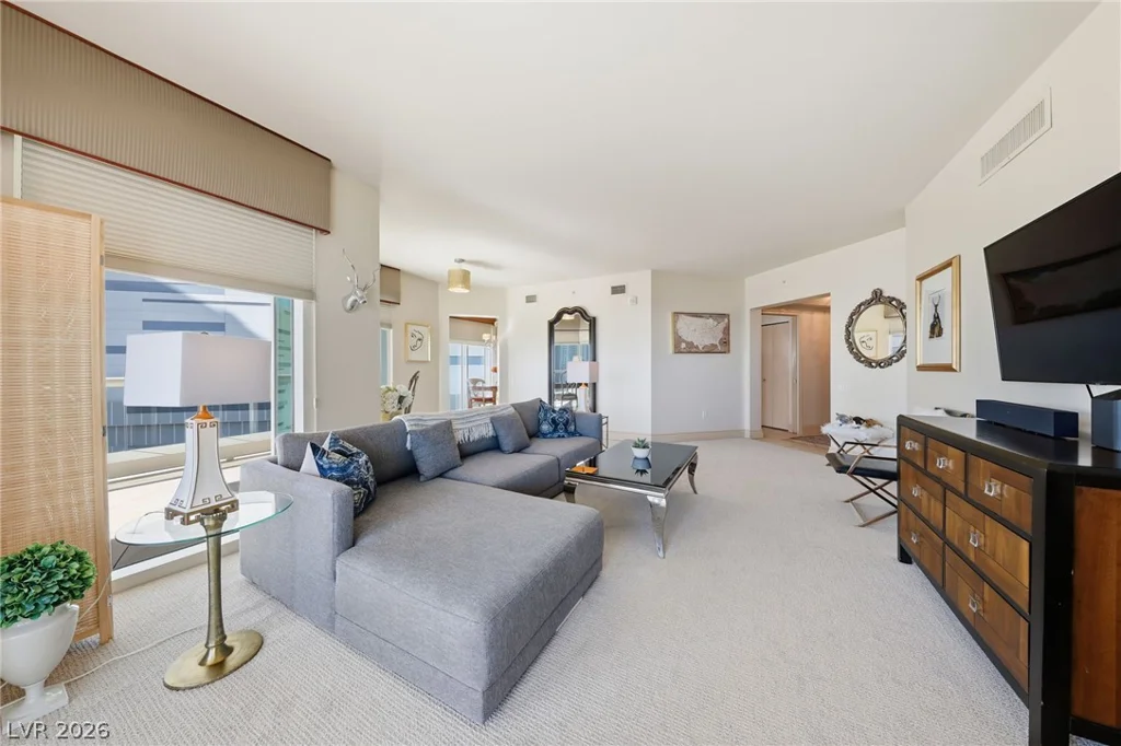 2747 Paradise, Las Vegas, NV 89109
