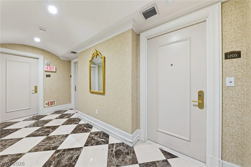 2747 Paradise, Las Vegas, NV 89109