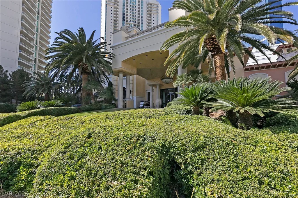 2747 Paradise, Las Vegas, NV 89109