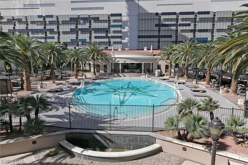 2747 Paradise, Las Vegas, NV 89109