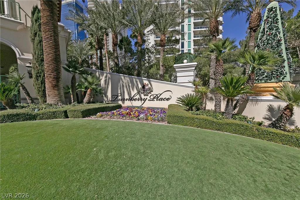 2747 Paradise, Las Vegas, NV 89109