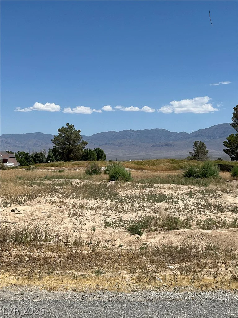 240 Glenoaks, Pahrump, NV 89048