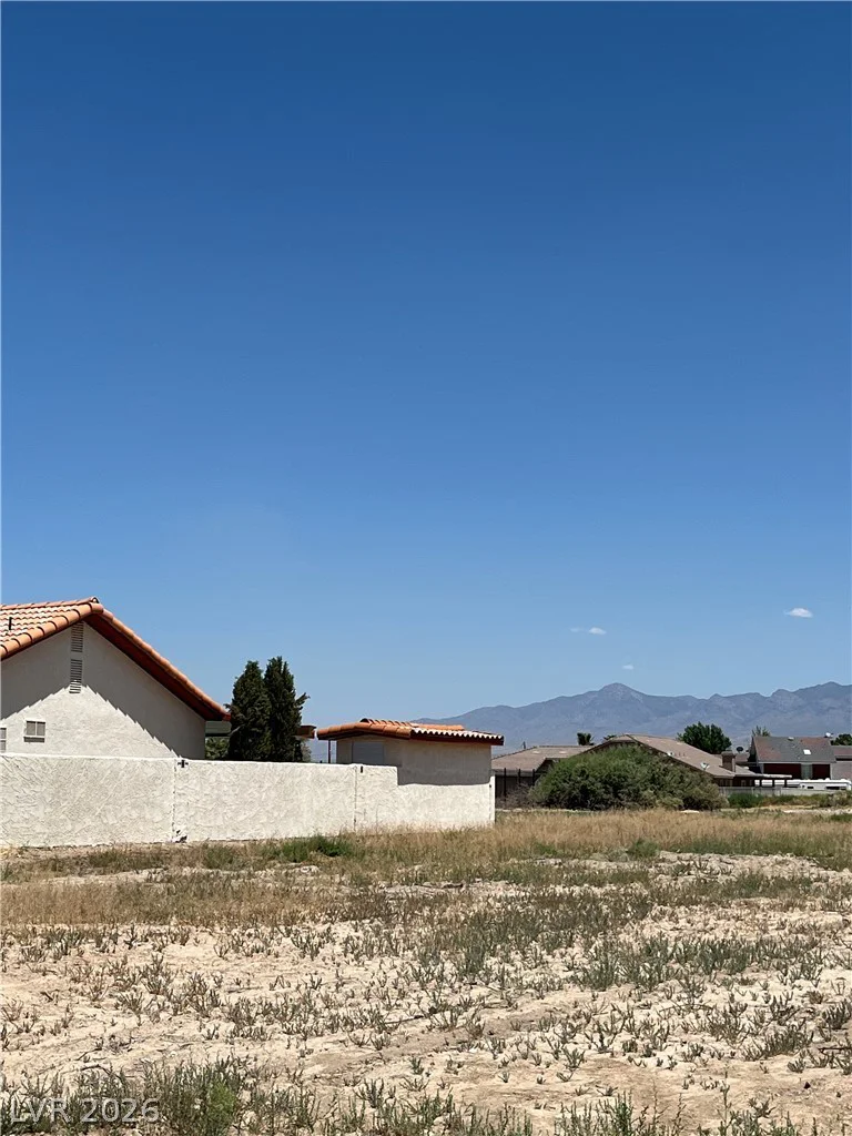 240 Glenoaks, Pahrump, NV 89048