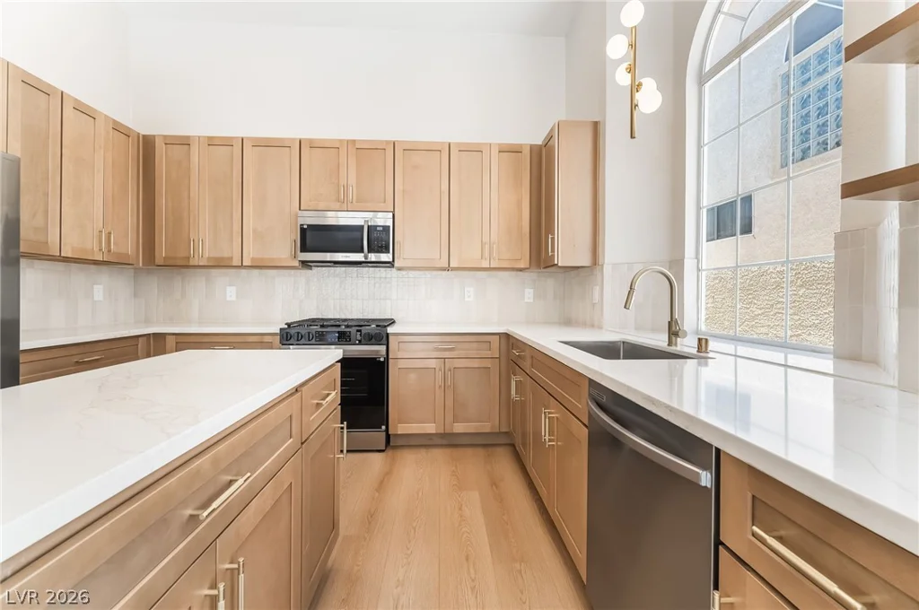 2442 Antler Point, Henderson, NV 89074