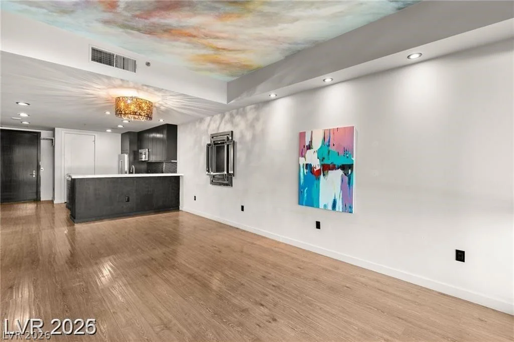 4525 Dean Martin, Las Vegas, NV 89103