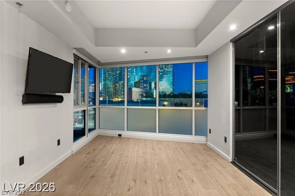 4525 Dean Martin, Las Vegas, NV 89103