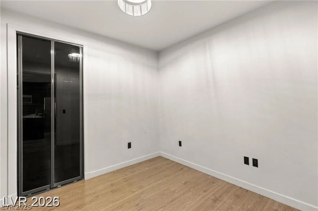 4525 Dean Martin, Las Vegas, NV 89103