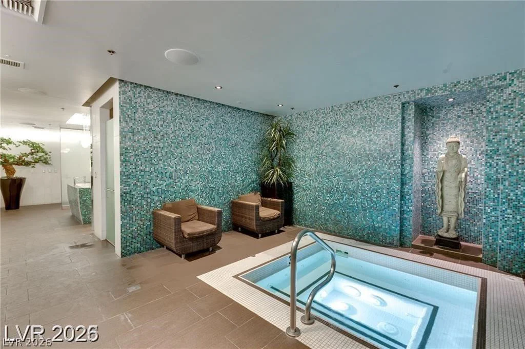 4525 Dean Martin, Las Vegas, NV 89103