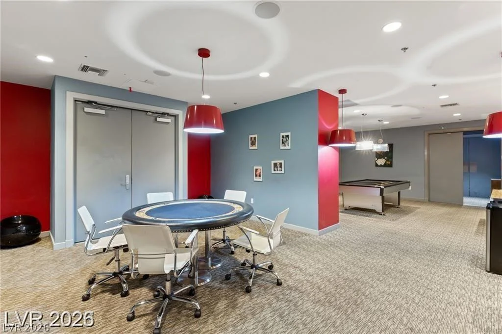 4525 Dean Martin, Las Vegas, NV 89103