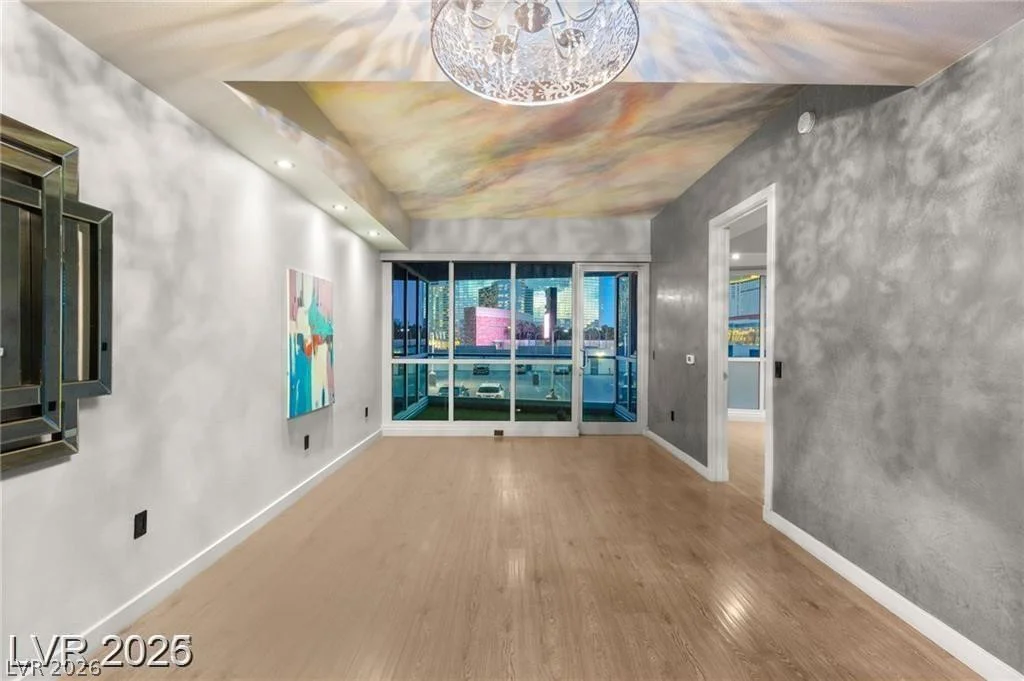 4525 Dean Martin, Las Vegas, NV 89103