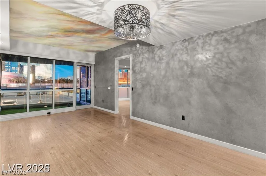 4525 Dean Martin, Las Vegas, NV 89103