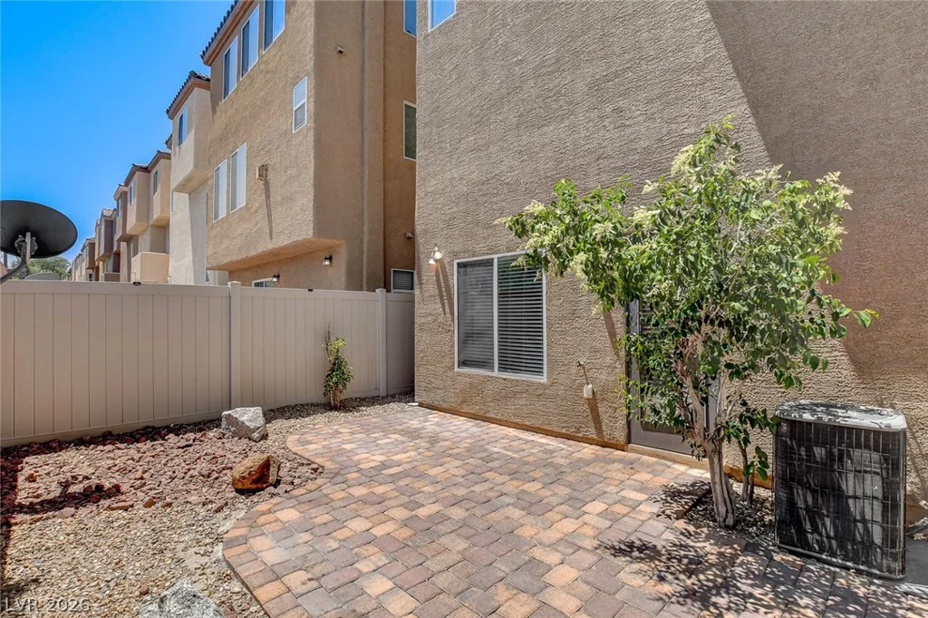 10786 Holmfield, Henderson, NV 89052