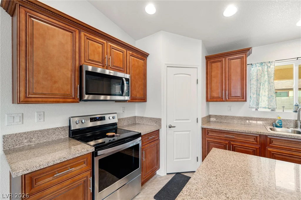 672 Lampshire, Pahrump, NV 89060