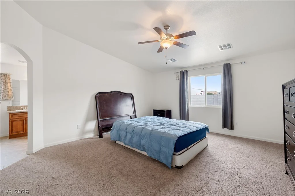 672 Lampshire, Pahrump, NV 89060