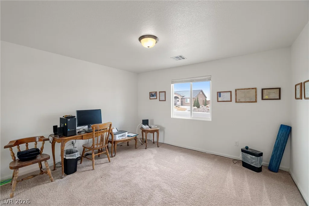 672 Lampshire, Pahrump, NV 89060