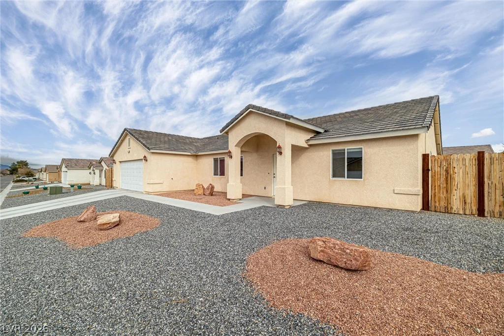 672 Lampshire, Pahrump, NV 89060