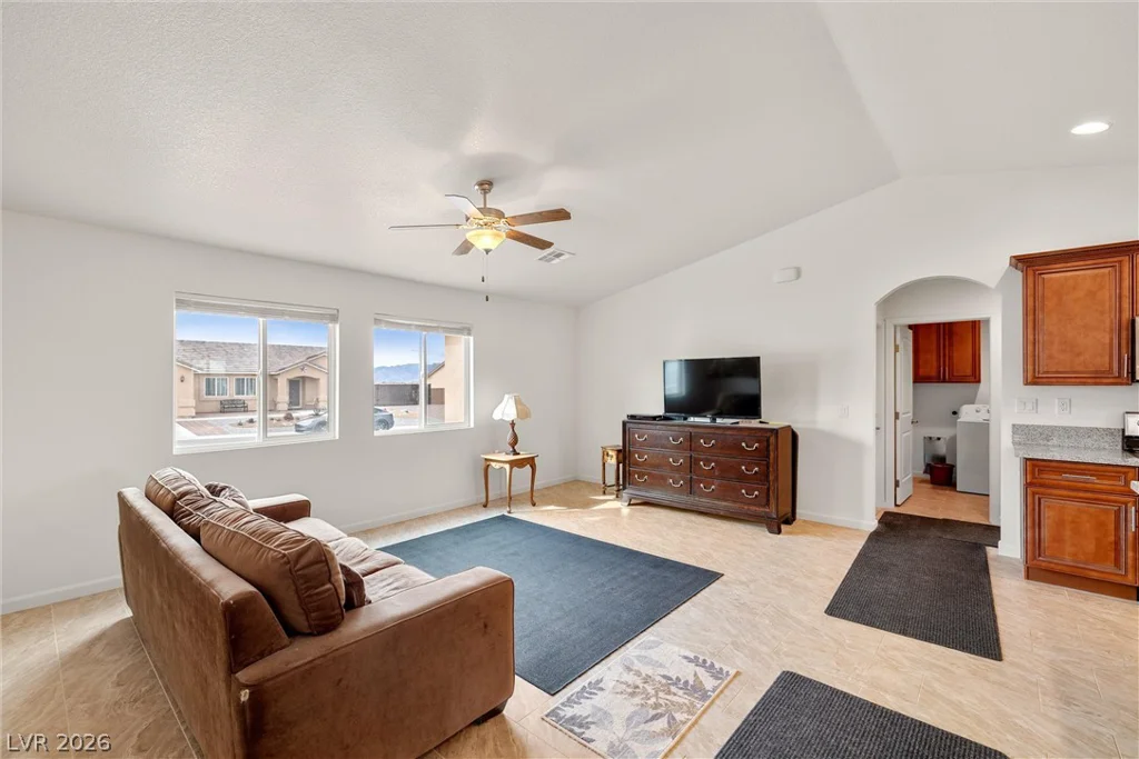 672 Lampshire, Pahrump, NV 89060