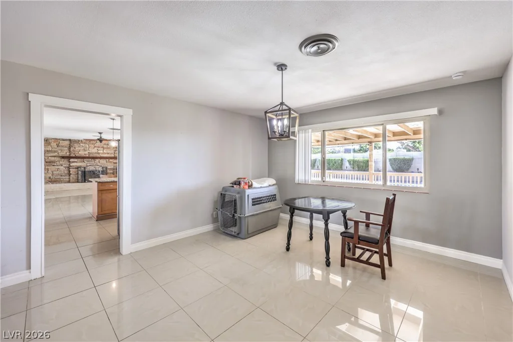 1916 Stonehaven, Las Vegas, NV 89108