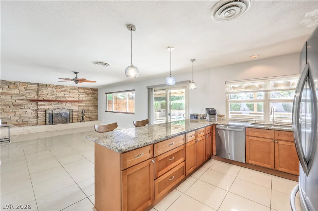 1916 Stonehaven, Las Vegas, NV 89108