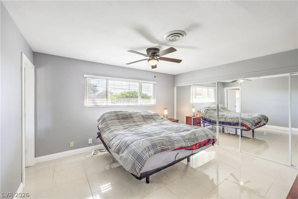 1916 Stonehaven, Las Vegas, NV 89108