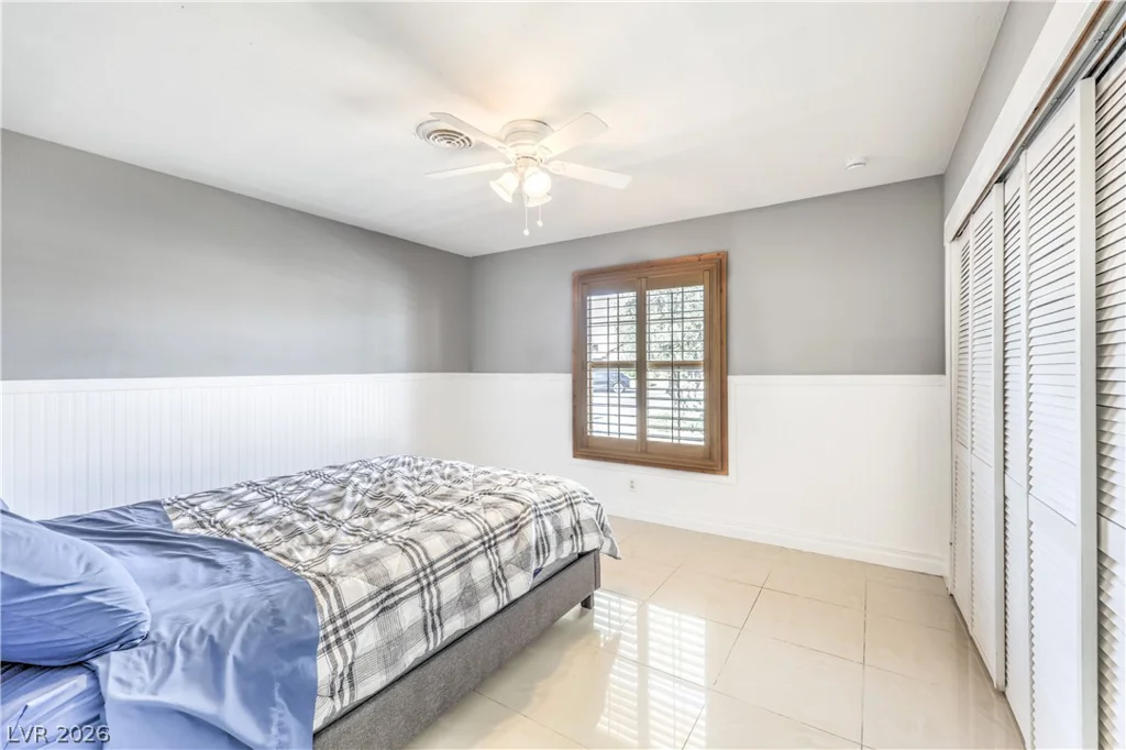 1916 Stonehaven, Las Vegas, NV 89108