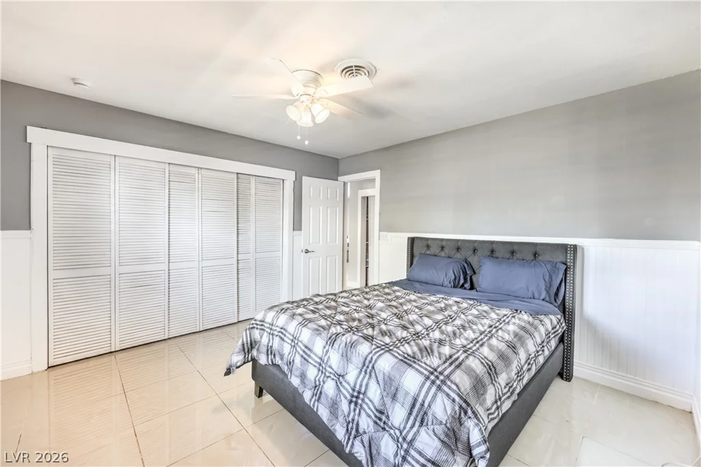 1916 Stonehaven, Las Vegas, NV 89108