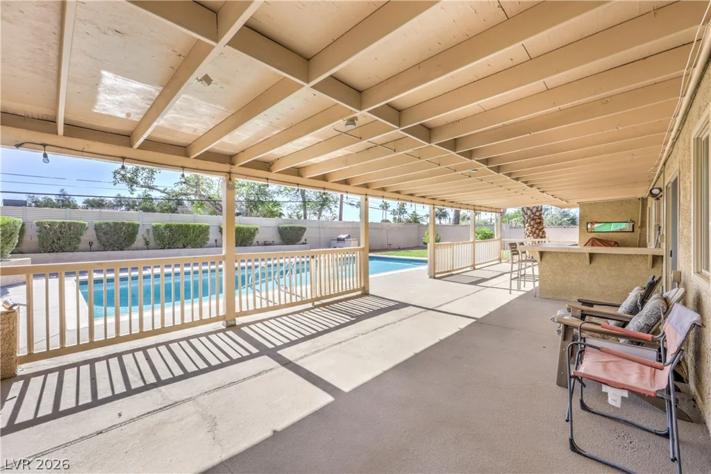 1916 Stonehaven, Las Vegas, NV 89108