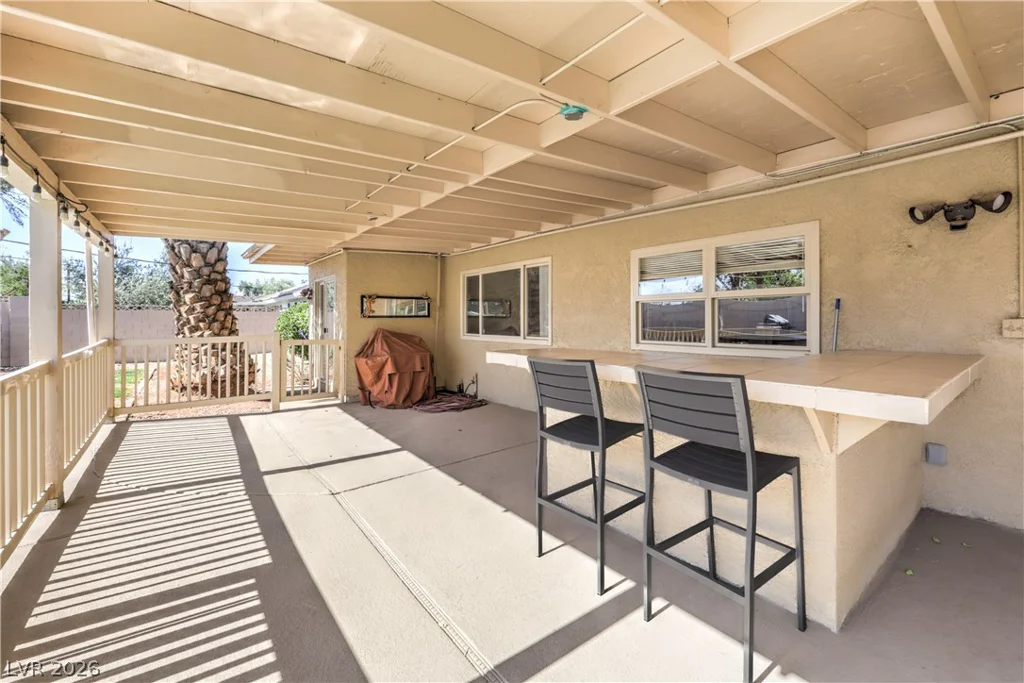 1916 Stonehaven, Las Vegas, NV 89108