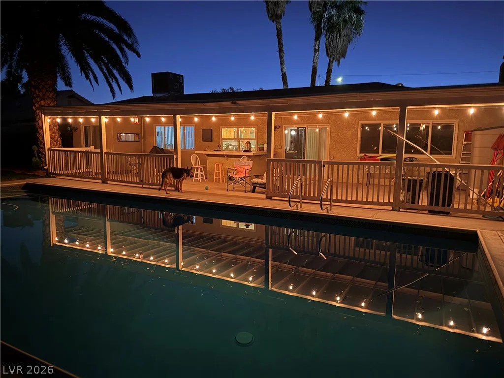1916 Stonehaven, Las Vegas, NV 89108