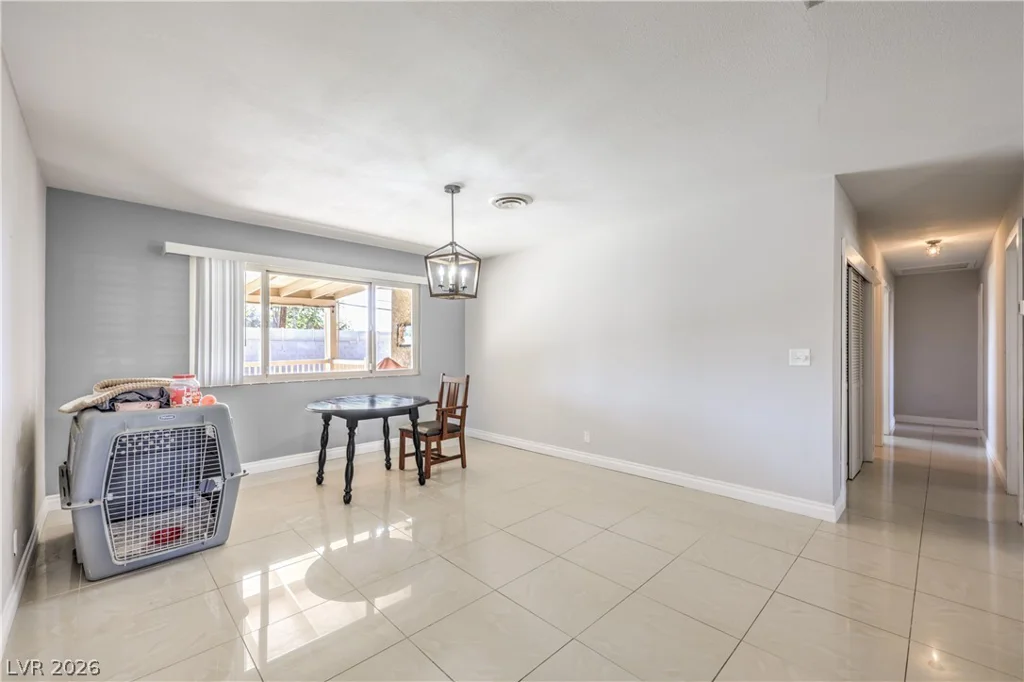 1916 Stonehaven, Las Vegas, NV 89108