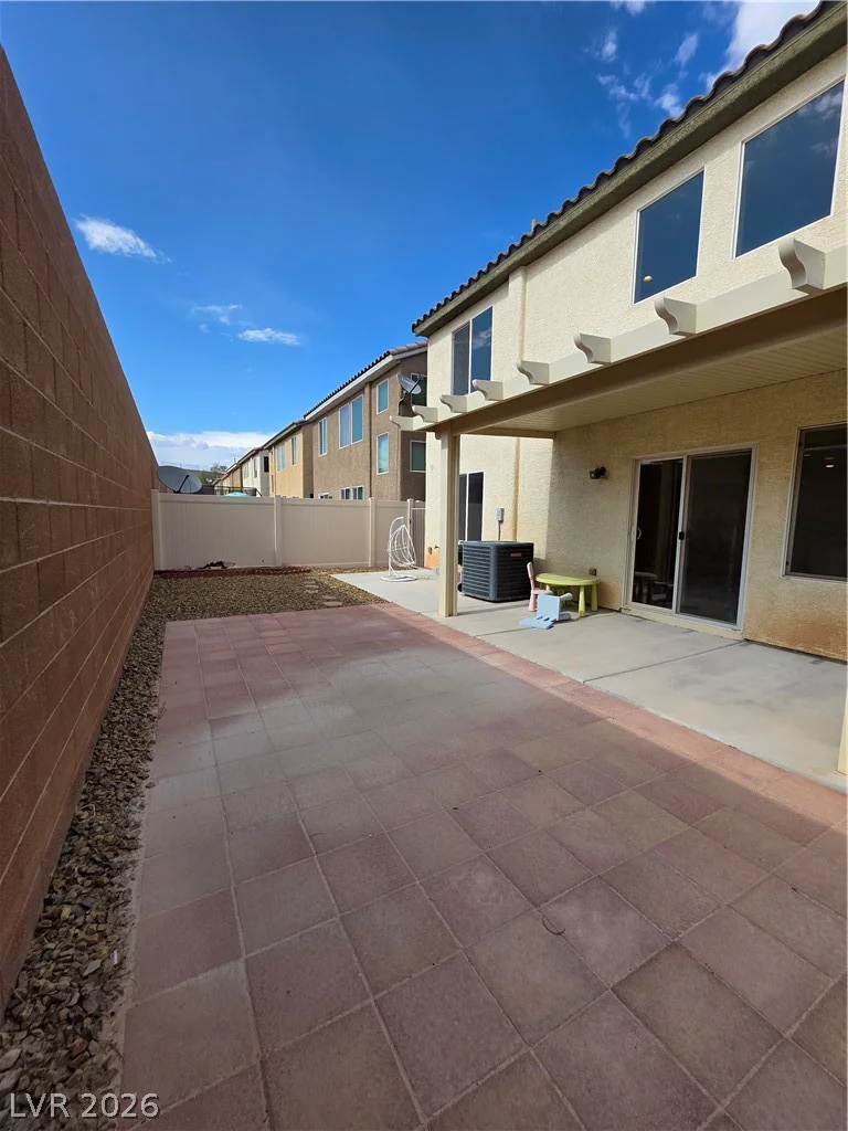 9047 Winthrop Springs, Las Vegas, NV 89139