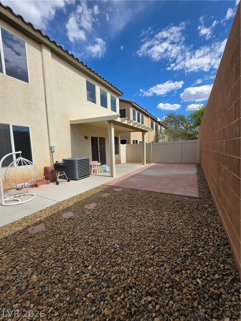 9047 Winthrop Springs, Las Vegas, NV 89139