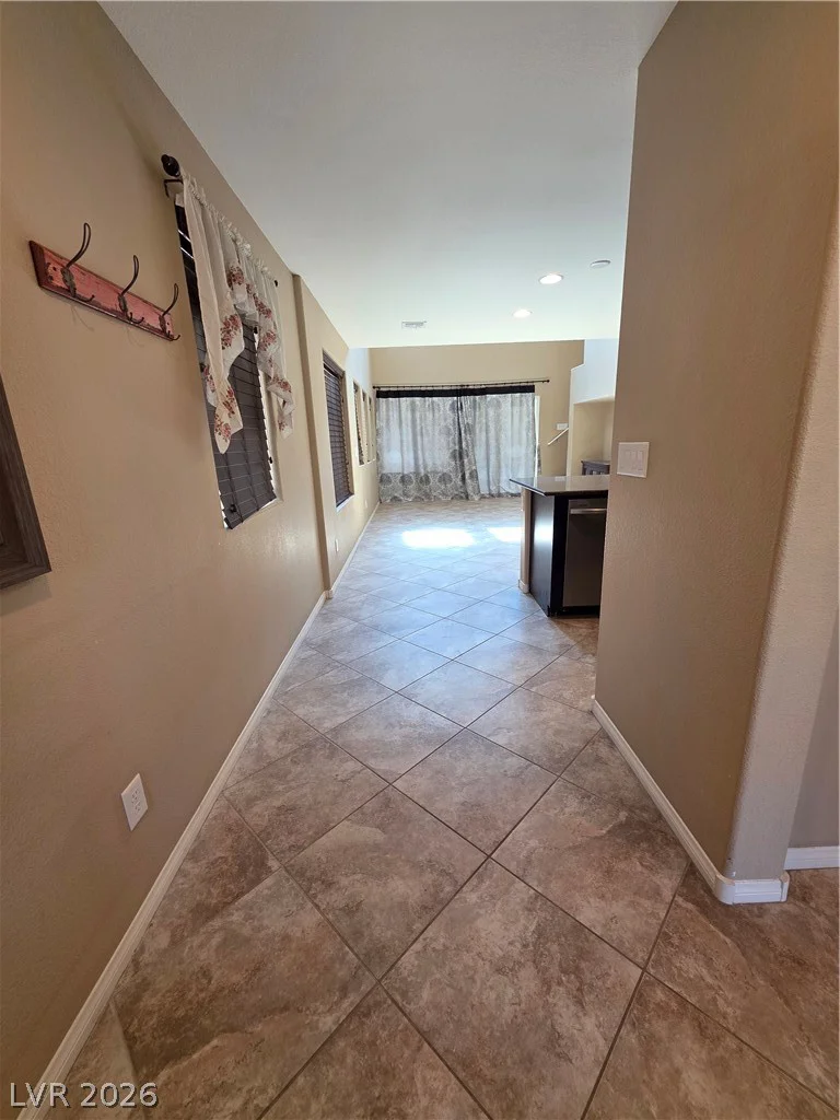 9047 Winthrop Springs, Las Vegas, NV 89139