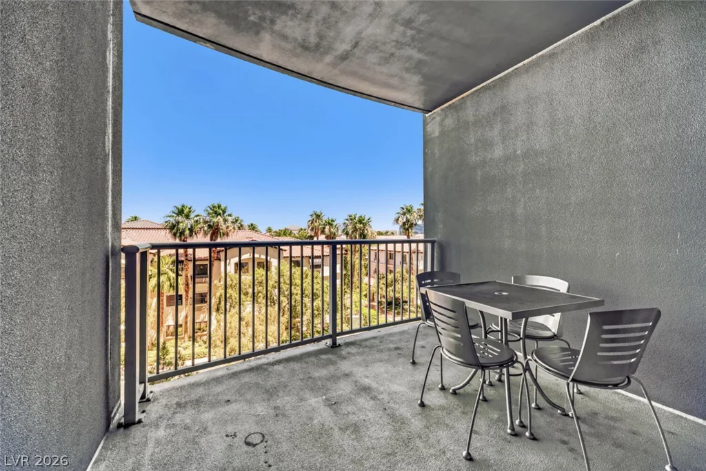 211 Flamingo, Las Vegas, NV 89169