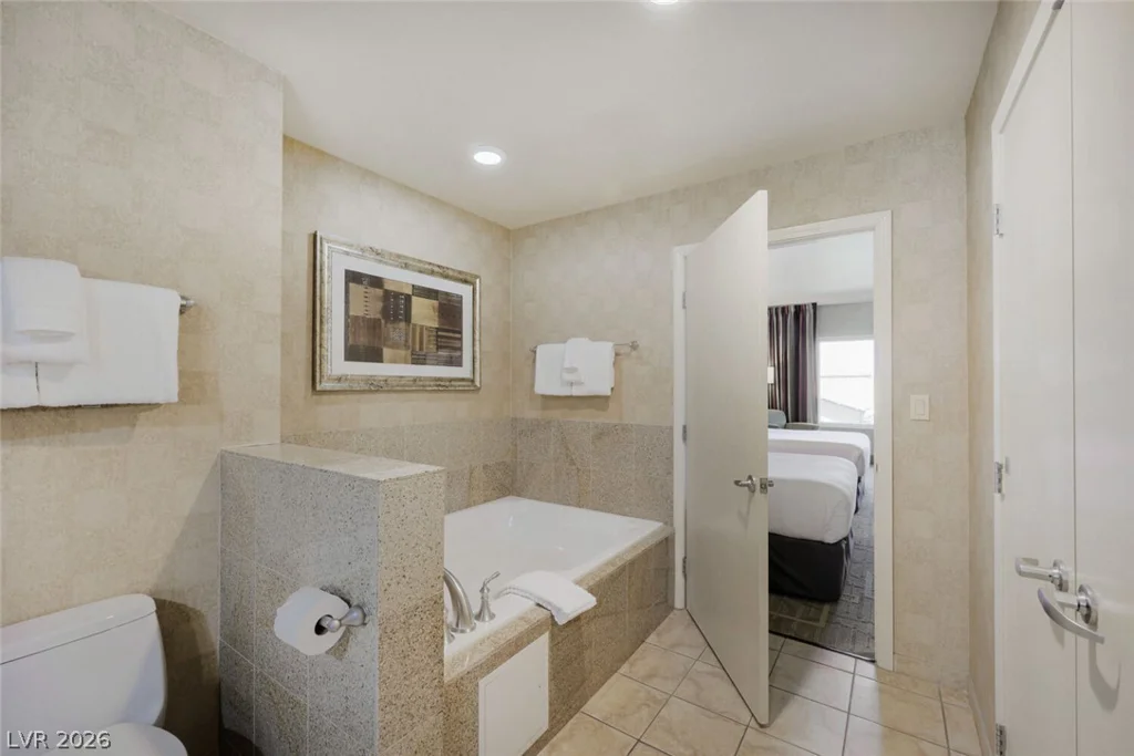 211 Flamingo, Las Vegas, NV 89169