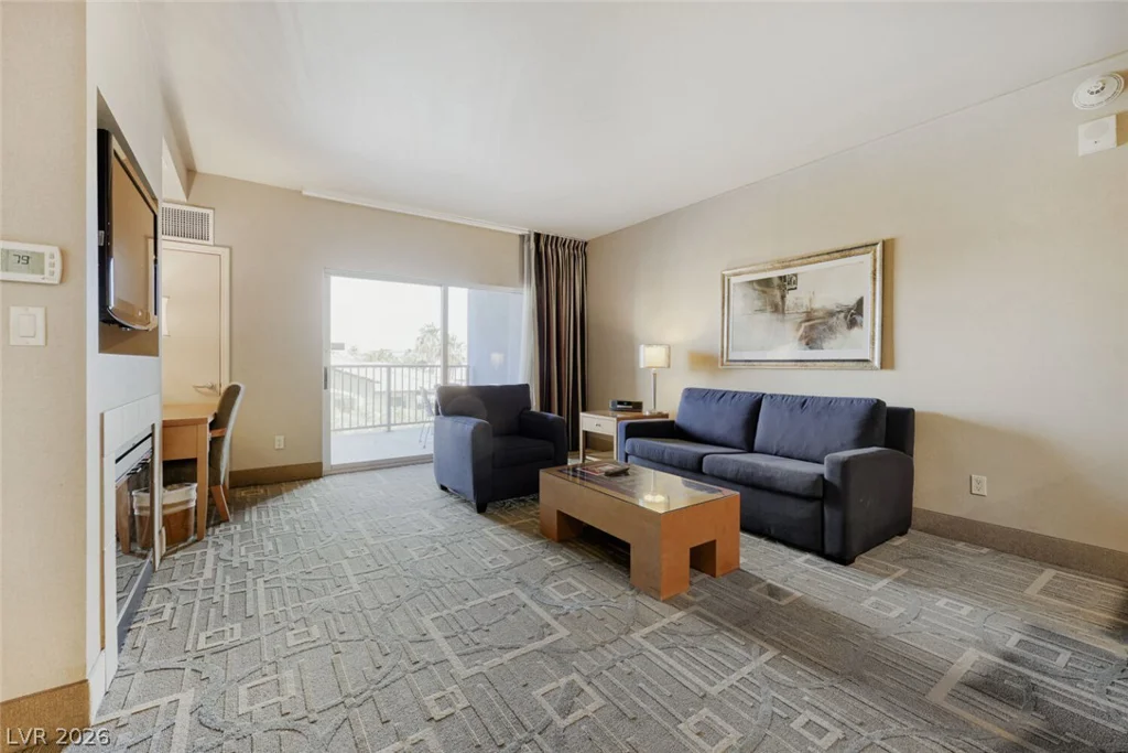 211 Flamingo, Las Vegas, NV 89169