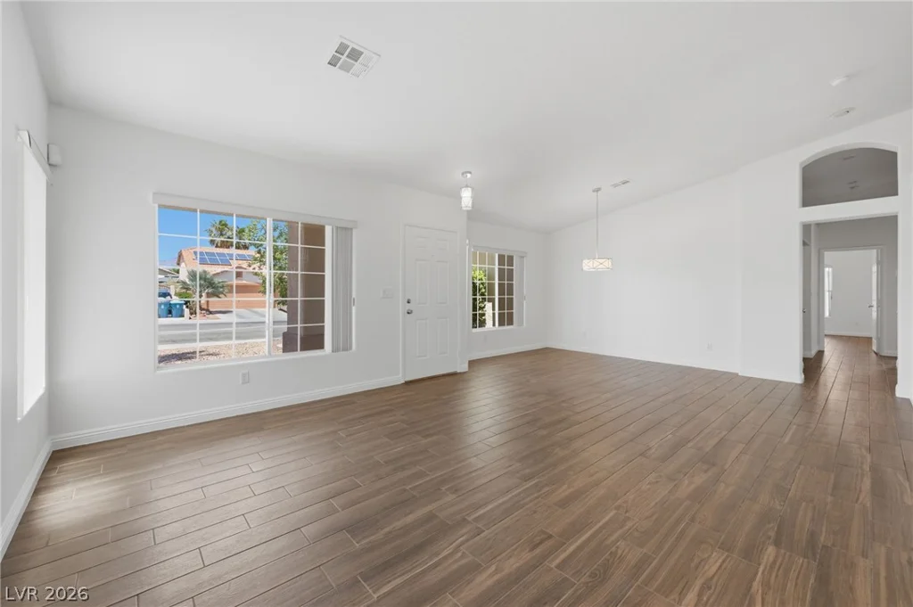 5005 Tropical Ridge, Las Vegas, NV 89130