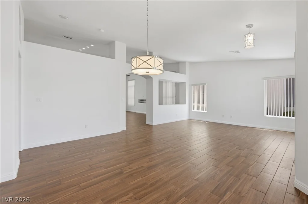 5005 Tropical Ridge, Las Vegas, NV 89130