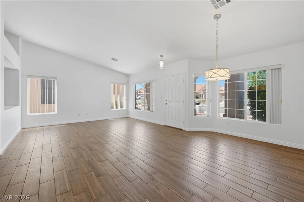 5005 Tropical Ridge, Las Vegas, NV 89130