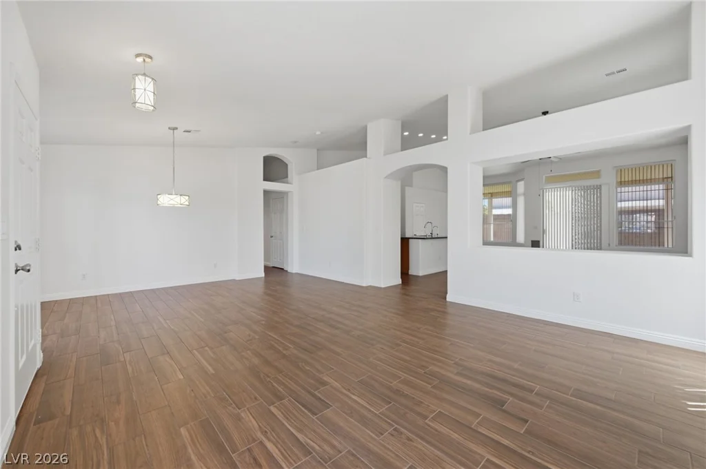 5005 Tropical Ridge, Las Vegas, NV 89130
