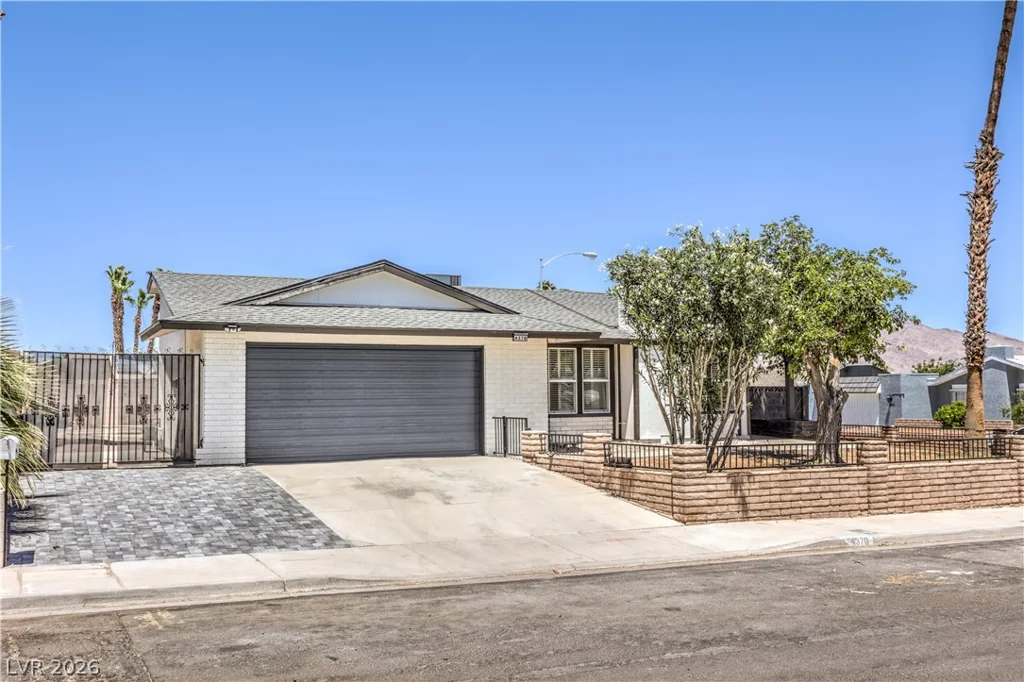 4370 Lariat, Las Vegas, NV 89121
