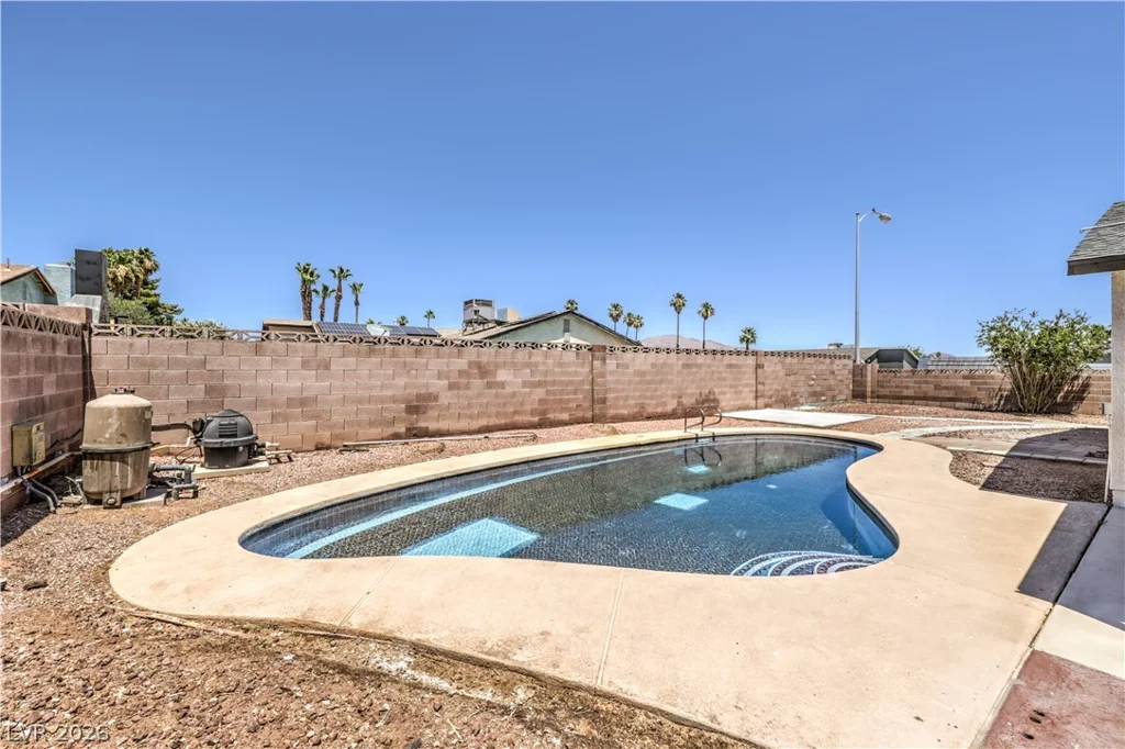 4370 Lariat, Las Vegas, NV 89121