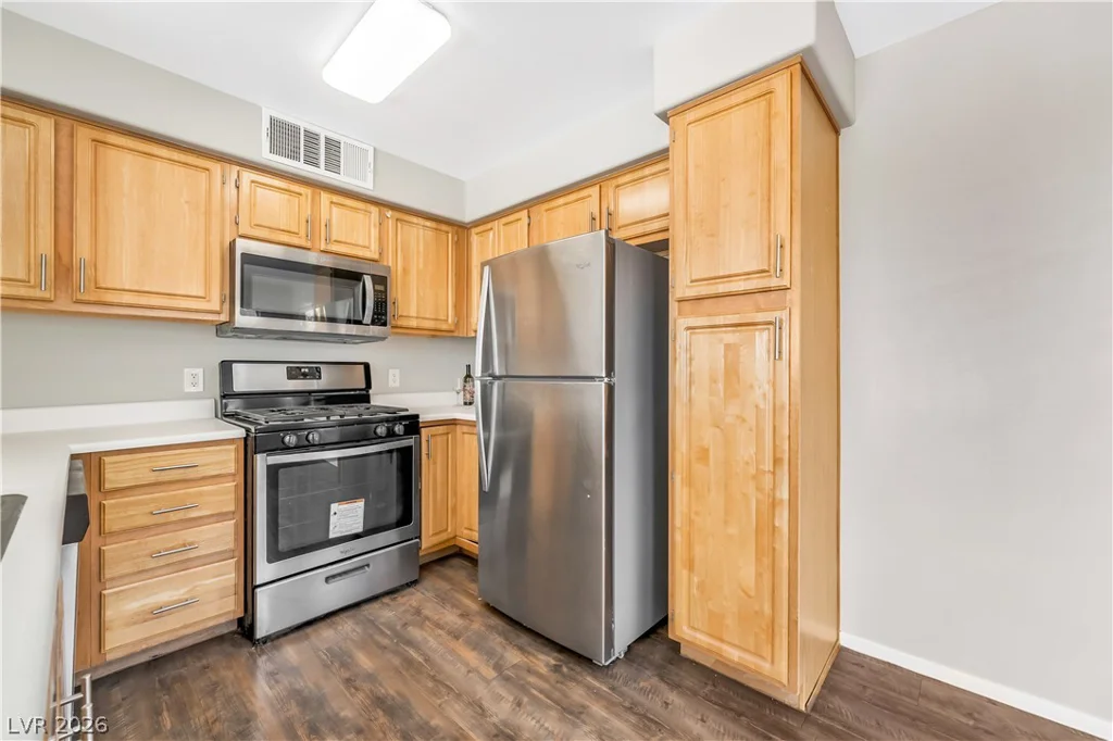 5710 Tropicana, Las Vegas, NV 89122