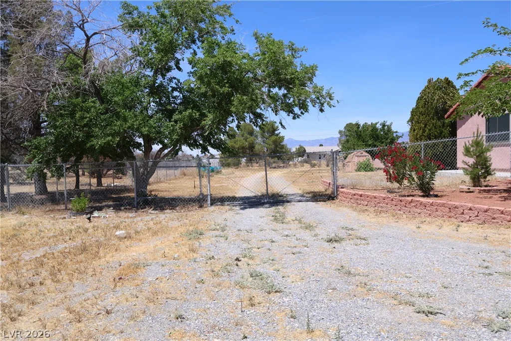 1220 Gamebird, Pahrump, NV 89048