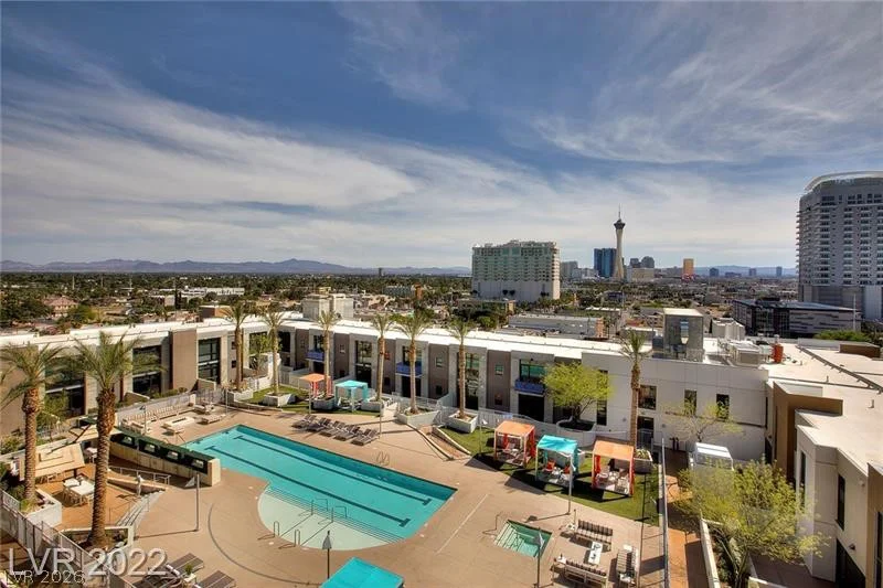 353 Bonneville, Las Vegas, NV 89101