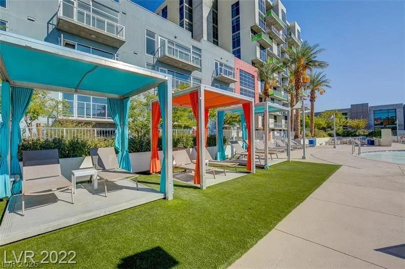 353 Bonneville, Las Vegas, NV 89101
