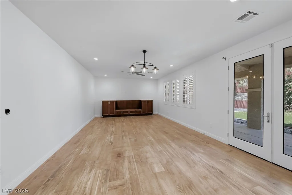 5301 Fairbranch, Las Vegas, NV 89135
