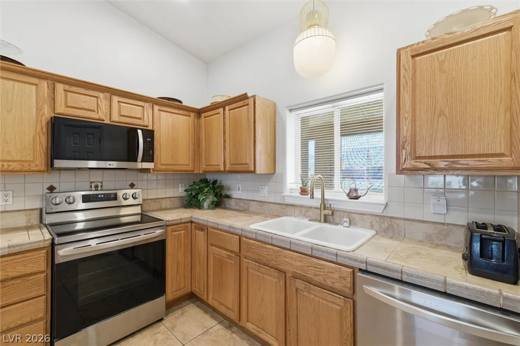 1541 Big Oak, Pahrump, NV 89060